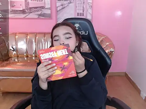 mia foster t online show from 11/24/25, 01:00