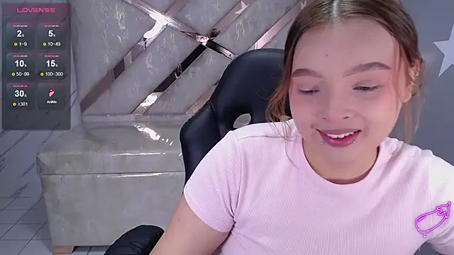mia foster t online show from 04/30/26, 01:17