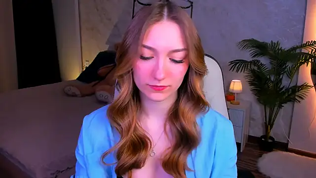 AngelAnabelle online show from 12/16/25, 01:27