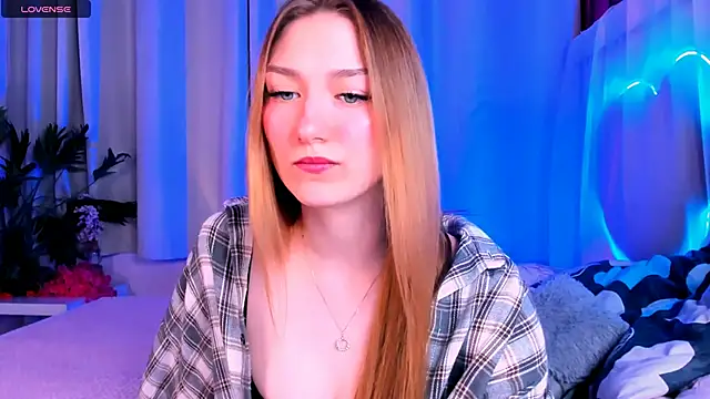 AngelAnabelle online show from 12/19/25, 02:13