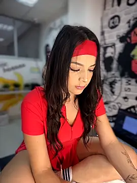 ArieliciousXXX online show from 06/17/26, 01:12