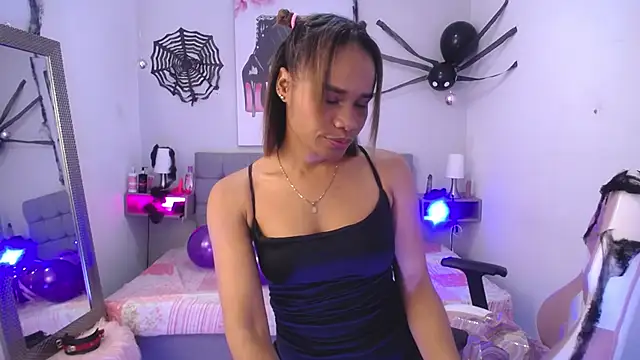 Snapshot of ingrid03_taffur chatting on 10/22/25, 07:57 ingrid03 taffur online show from 10/22/25, 07:57