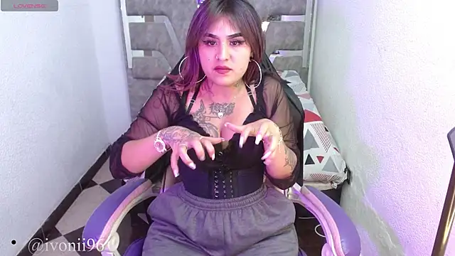 ivoni online show from 11/11/25, 09:48