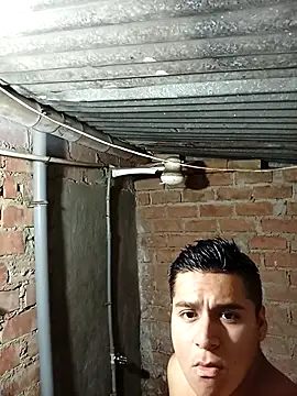 Snapshot of Alex321Flores chatting on 02/15/26, 11:34 Alex321Flores online show from 02/15/26, 11:34