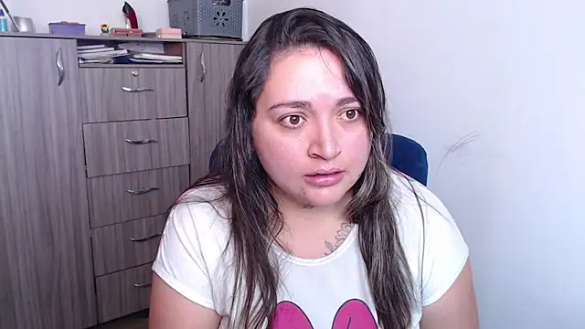 Snapshot of WendyCooperr chatting on 10/27/25, 05:17 WendyCooperr online show from 10/27/25, 05:17