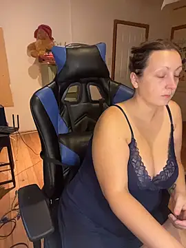 Snapshot of allnaturalmermaid chatting on 11/28/25, 08:33 allnaturalmermaid online show from 11/28/25, 08:33