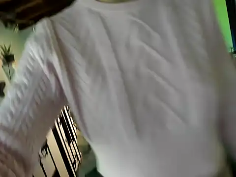 Zulyhenao online show from 10/18/25, 04:15