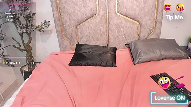 Nahomycarterr online show from 10/11/25, 08:18