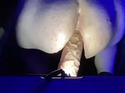 cris20025 online show from 04/19/26, 01:54