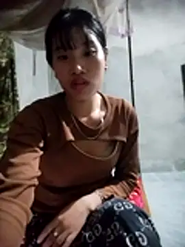 Snapshot of sukanaka99 chatting on 10/23/25, 10:47 sukanaka99 online show from 10/23/25, 10:47