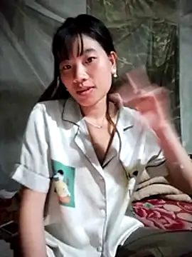 Snapshot of sukanaka99 chatting on 11/13/25, 07:35 sukanaka99 online show from 11/13/25, 07:35