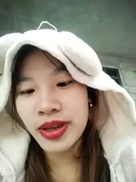 Snapshot of sukanaka99 chatting on 11/24/25, 01:16 sukanaka99 online show from 11/24/25, 01:16