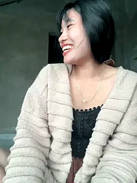 Snapshot of sukanaka99 chatting on 12/17/25, 03:45 sukanaka99 online show from 12/17/25, 03:45