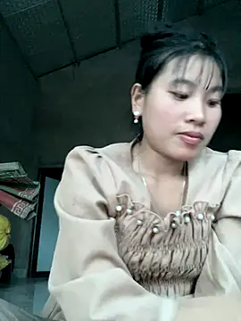 Snapshot of sukanaka99 chatting on 12/21/25, 09:38 sukanaka99 online show from 12/21/25, 09:38