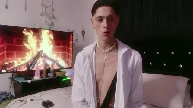 Tyler cat online show from 11/08/25, 07:34