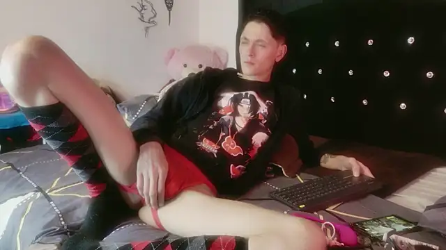 Tyler cat online show from 05/08/26, 01:55