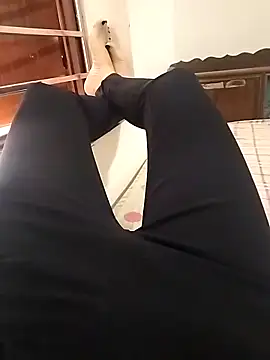 Snapshot of Lili_2love chatting on 11/14/25, 01:59 Lili 2love online show from 11/14/25, 01:59