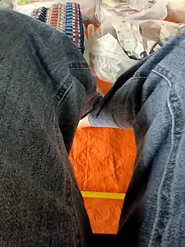 Snapshot of Lili_2love chatting on 11/18/25, 01:11 Lili 2love online show from 11/18/25, 01:11