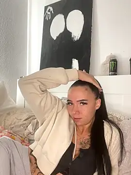 Snapshot of YoungZoexx chatting on 10/02/25, 09:38 YoungZoexx online show from 10/02/25, 09:38