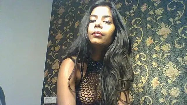 Snapshot of zoya_your chatting on 02/05/26, 05:17 zoya your online show from 02/05/26, 05:17