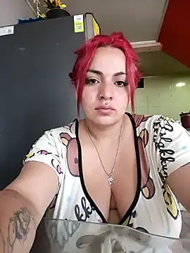 Snapshot of Ana_coral chatting on 10/16/25, 01:45 Ana coral online show from 10/16/25, 01:45