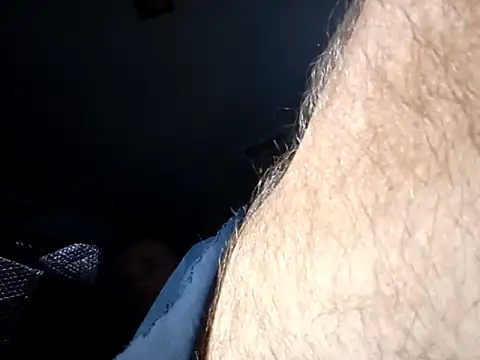 Snapshot of LetMeLiqU chatting on 10/19/25, 11:44 LetMeLiqU online show from 10/19/25, 11:44