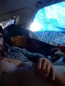 Snapshot of LetMeLiqU chatting on 11/18/25, 08:46 LetMeLiqU online show from 11/18/25, 08:46