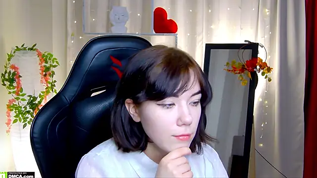 Kelly foox online show from 11/04/25, 09:19