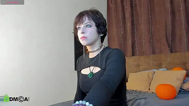 Sara Frayer online show from 10/29/25, 09:44