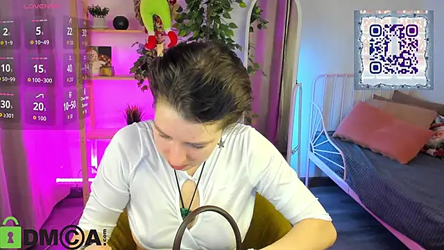 Snapshot of Sara_Frayer chatting on 01/06/26, 01:09 Sara Frayer online show from 01/06/26, 01:09