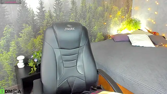 Snapshot of Sara_Frayer chatting on 01/10/26, 01:07 Sara Frayer online show from 01/10/26, 01:07