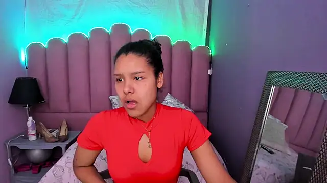 AriaVega online show from 11/11/25, 01:00