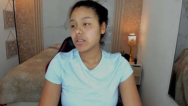 AriaVega online show from 06/08/26, 12:49