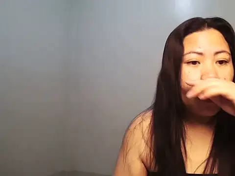 Snapshot of TeaseNPlease_13 chatting on 03/10/26, 03:50 TeaseNPlease 13 online show from 03/10/26, 03:50