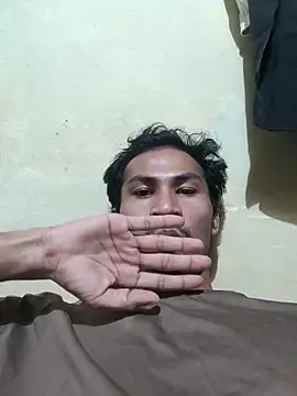 sunny5092 online show from 10/18/25, 07:03