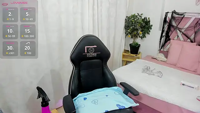 HISIS TAY online show from 10/21/25, 11:44