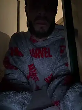 Snapshot of cesar8906 chatting on 02/14/26, 01:13 cesar8906 online show from 02/14/26, 01:13