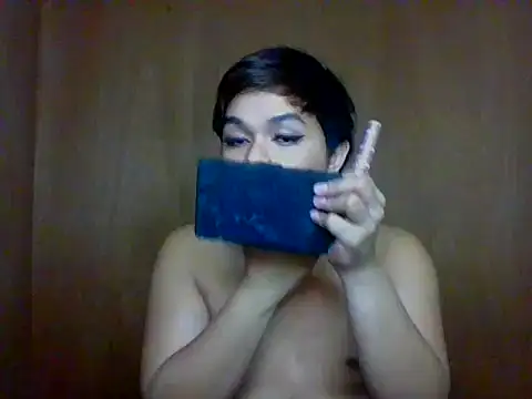 Snapshot of TarahFox chatting on 11/19/25, 06:08 TarahFox online show from 11/19/25, 06:08