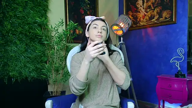 nicolepalmer online show from 11/22/25, 11:09