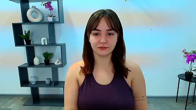 OliviaMontgommery online show from 11/30/25, 06:17