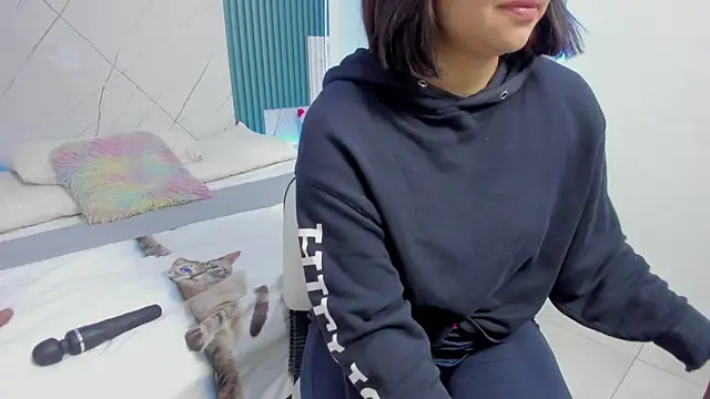 Elfa-Diamond online show from 12/19/25, 11:50