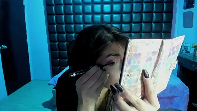 Violetta Swett  online show from 12/19/25, 11:50