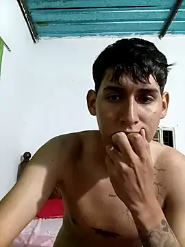 Snapshot of Luisneljc chatting on 01/19/26, 01:15 Luisneljc online show from 01/19/26, 01:15