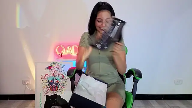 Qadeshoficial online show from 12/18/25, 09:21