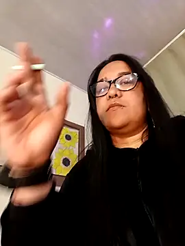 Xander Taylor  online show from 11/22/25, 06:56