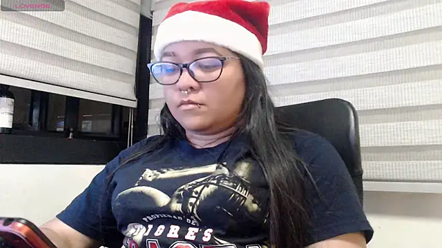 Xander Taylor  online show from 12/19/25, 05:47