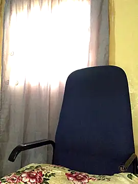 Snapshot of BarbioTheEmpressXxxxx chatting on 11/17/25, 03:56 BarbioTheEmpressXxxxx online show from 11/17/25, 03:56