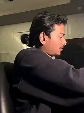 Snapshot of Ujjwallkumar0069 chatting on 12/19/25, 03:02 Ujjwallkumar0069 online show from 12/19/25, 03:02