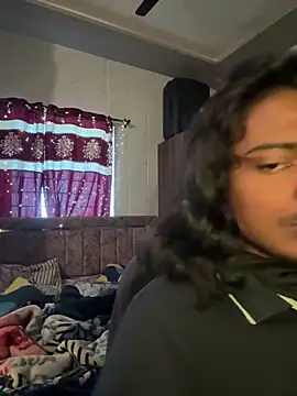 Snapshot of Ujjwallkumar0069 chatting on 04/06/26, 10:27 Ujjwallkumar0069 online show from 04/06/26, 10:27