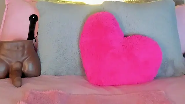  victoriaa  lois online show from 11/11/25, 08:09